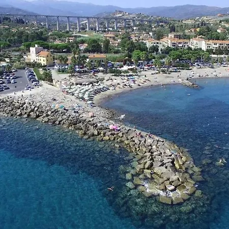 La Casetta Di Marta Sul Mare Ferienhaus Imperia