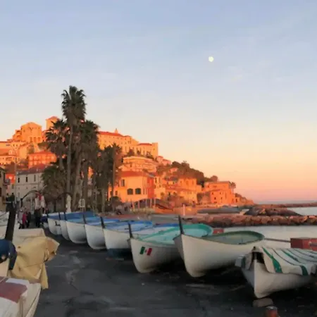 La Casetta Di Marta Sul Mare Nyaraló Imperia
