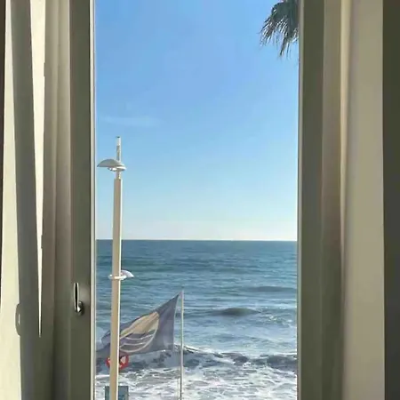 Nyaraló La Casetta Di Marta Sul Mare Imperia