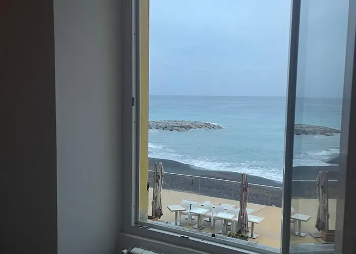 Semesterbostad La Casetta Di Marta Sul Mare *