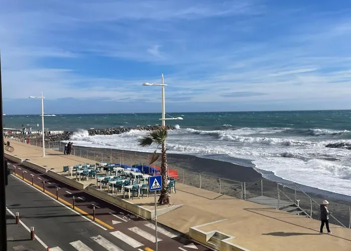 Semesterbostad La Casetta Di Marta Sul Mare Imperia